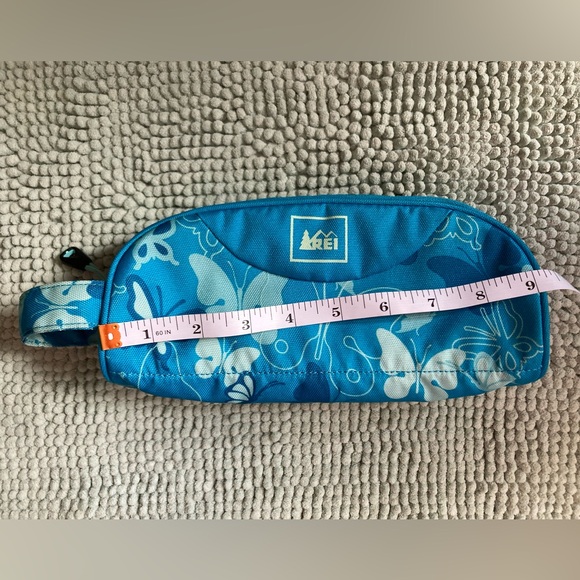 REI Blue and Teal Butterfly Cosmetic Bag EUC - Picture 6 of 8